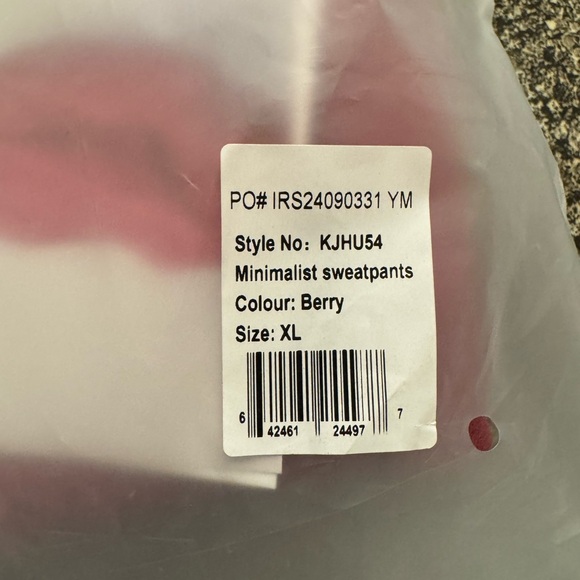 Comfrt Minimalist joggers. Berry. XL. New in packaging. - Picture 3 of 4